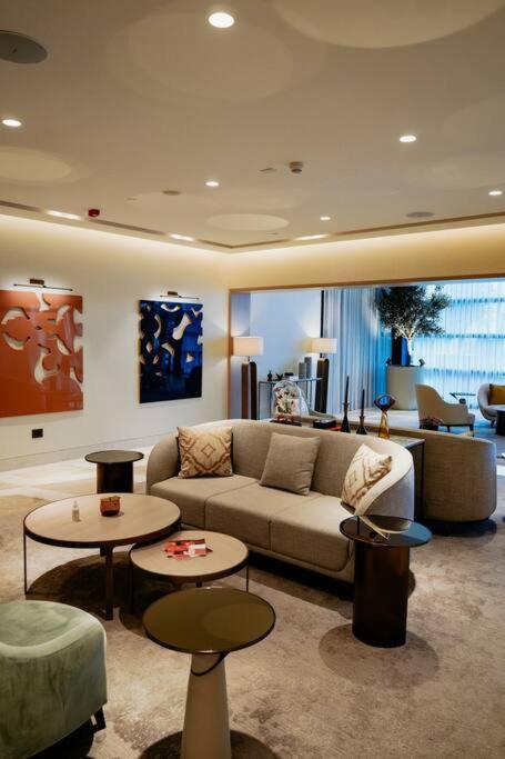 Serviced Luxurious 3+1 In Address Emaar Square イスタンブール エクステリア 写真