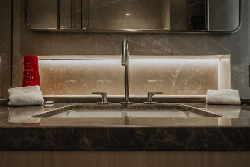 Serviced Luxurious 3+1 In Address Emaar Square イスタンブール エクステリア 写真
