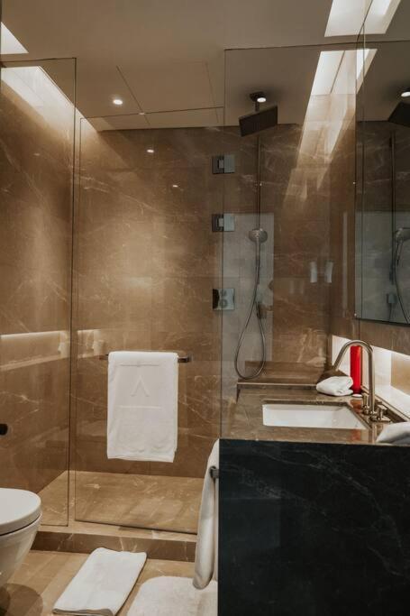 Serviced Luxurious 3+1 In Address Emaar Square イスタンブール エクステリア 写真