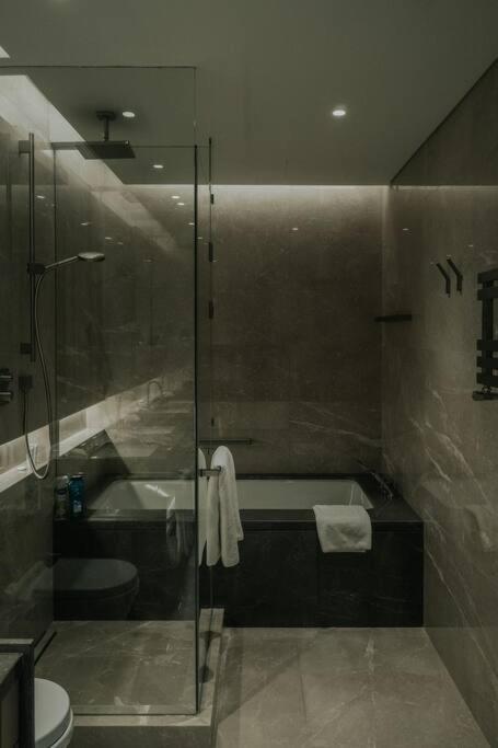 Serviced Luxurious 3+1 In Address Emaar Square イスタンブール エクステリア 写真