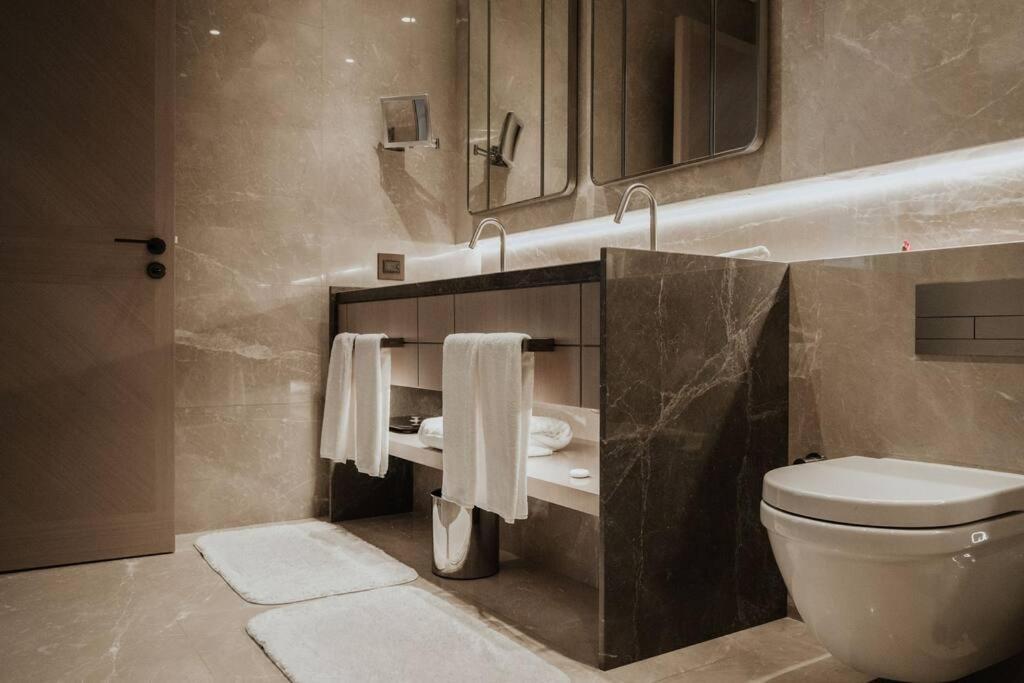 Serviced Luxurious 3+1 In Address Emaar Square イスタンブール エクステリア 写真
